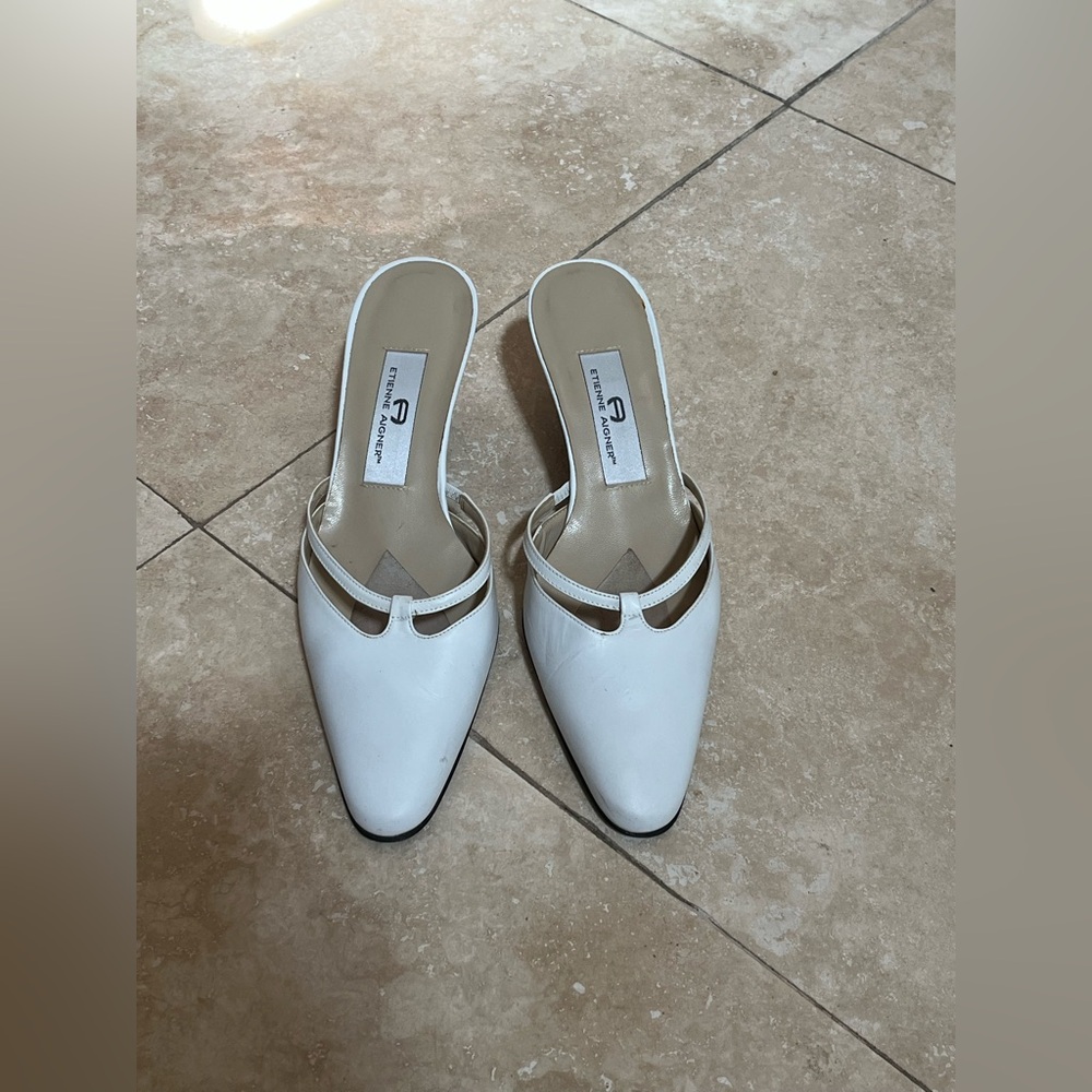 Etienne Aigner White Mules